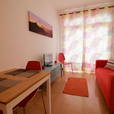 Rosamar Apartment A Metros De La Playa Wifi Gratis 204 By Lightbooking لاس بالماس دي غران كاناريا المظهر الخارجي الصورة